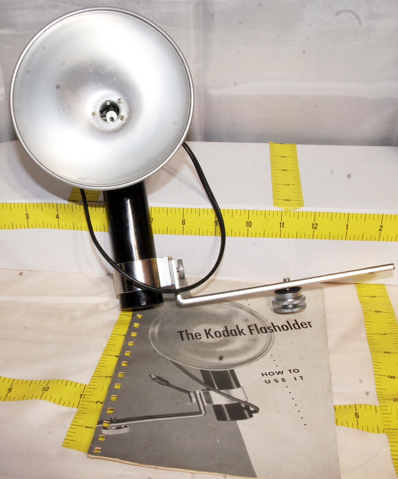 Kodak Flasholder With Standard Bracket In Original Box & Instructions Untested