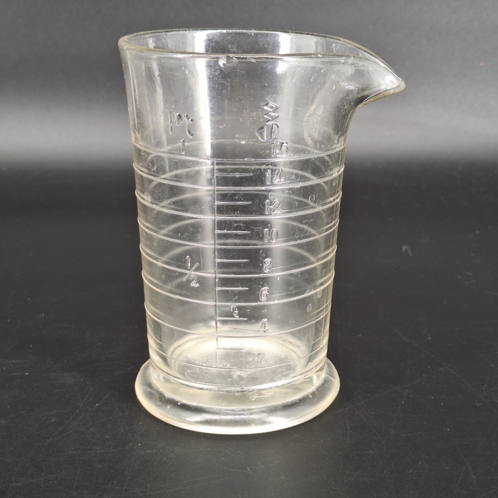 Older Kodak Graduated 8-Ounce Glass Measuring Beaker Vintage READ