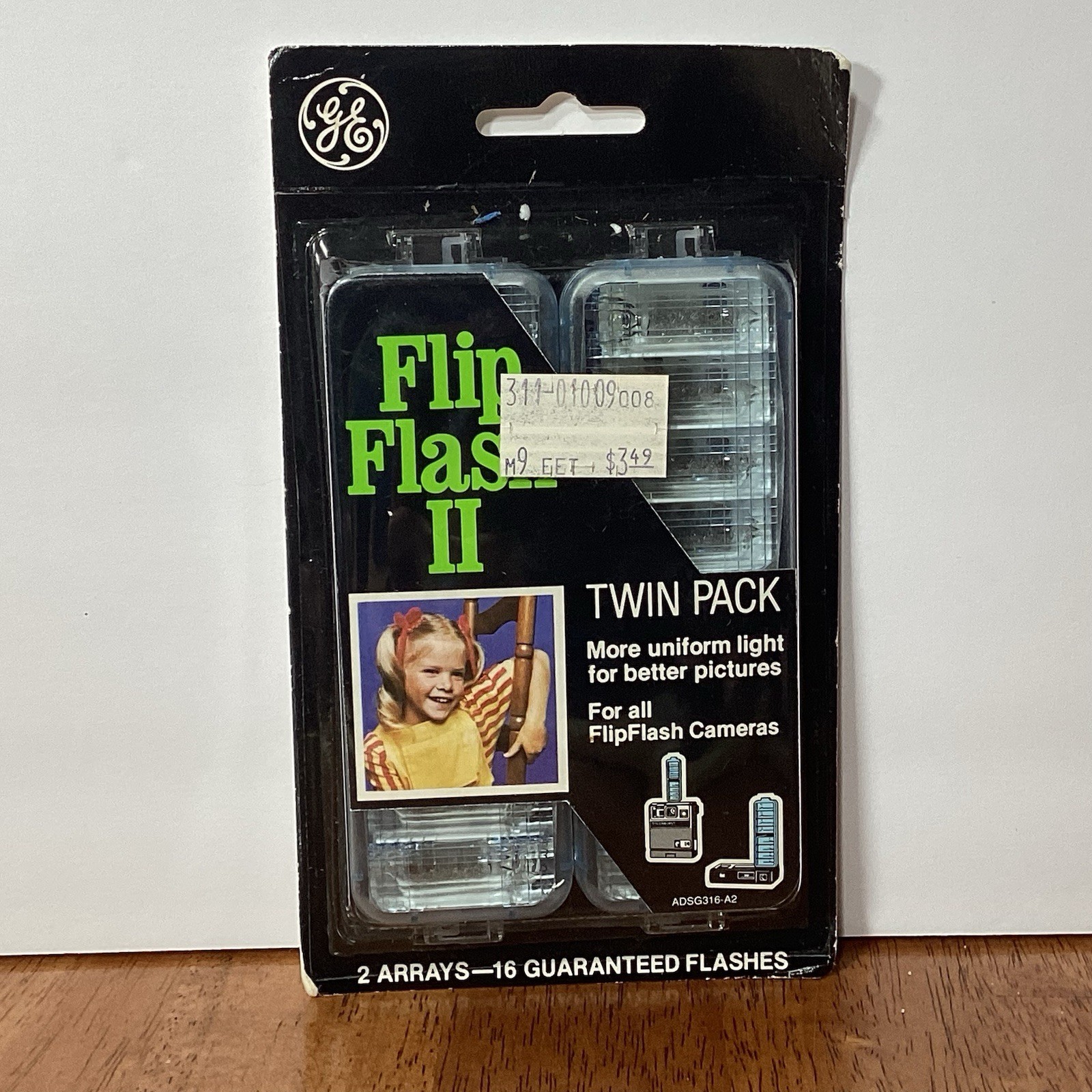 Vintage NOS GE FLIP FLASH II Twin Pack 16 Total Flashes