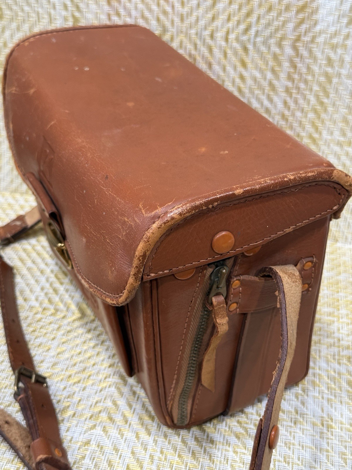 OMNICA Vintage Leather Case Fitted for Leica, Robot, Contax , Camera and Acc.