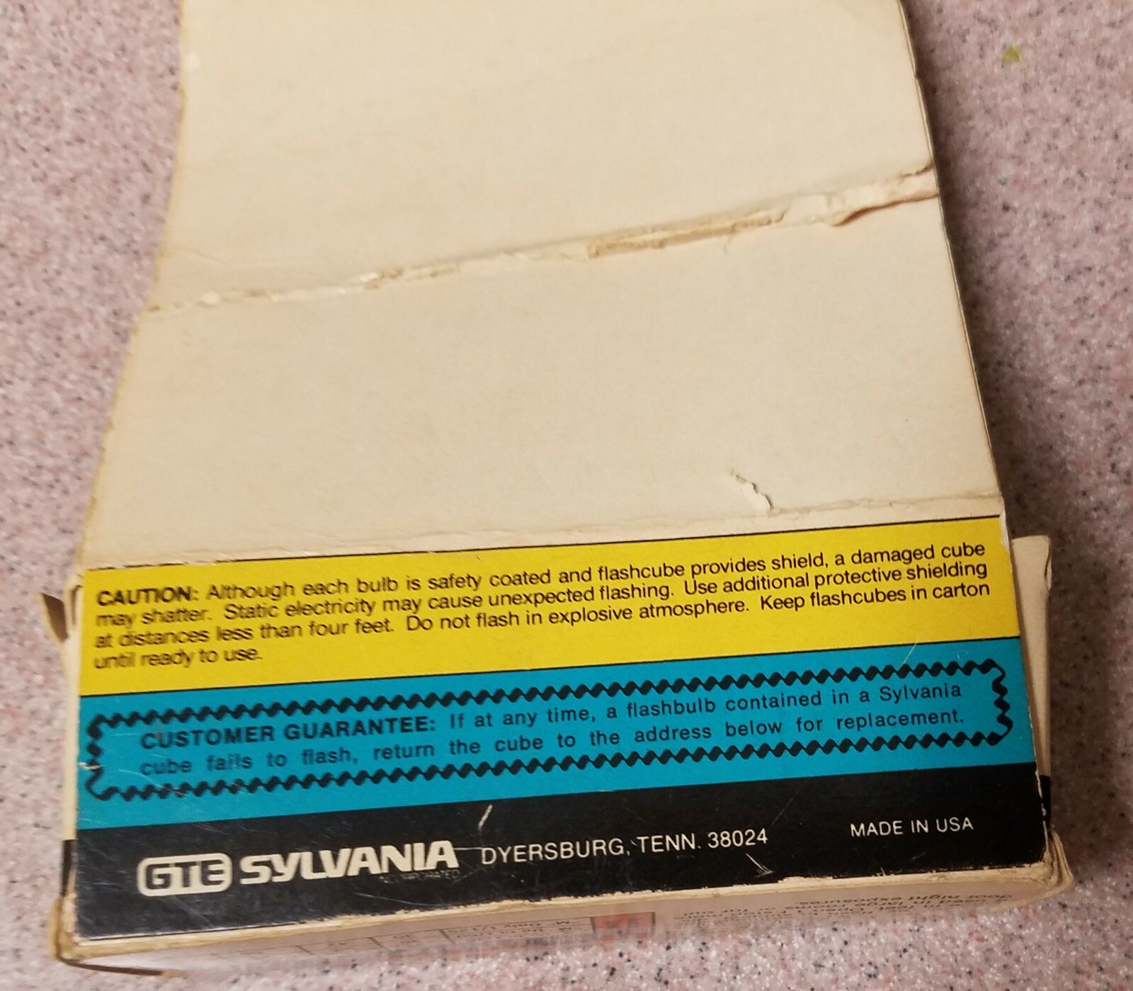 Vintage Sylvania GTE Blue Dot Flash Cubes 3 Pack 12 Flashes Three Flashcubes NEW