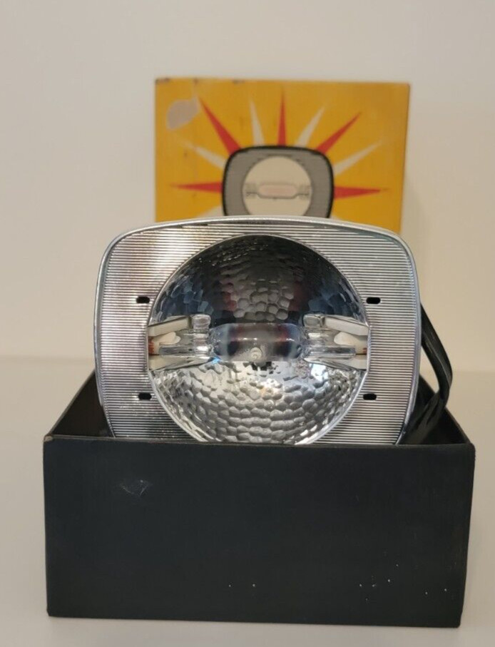 Vintage Kodak Sun Gun Movie Light Model No. D371 – UNTESTED IN BOX