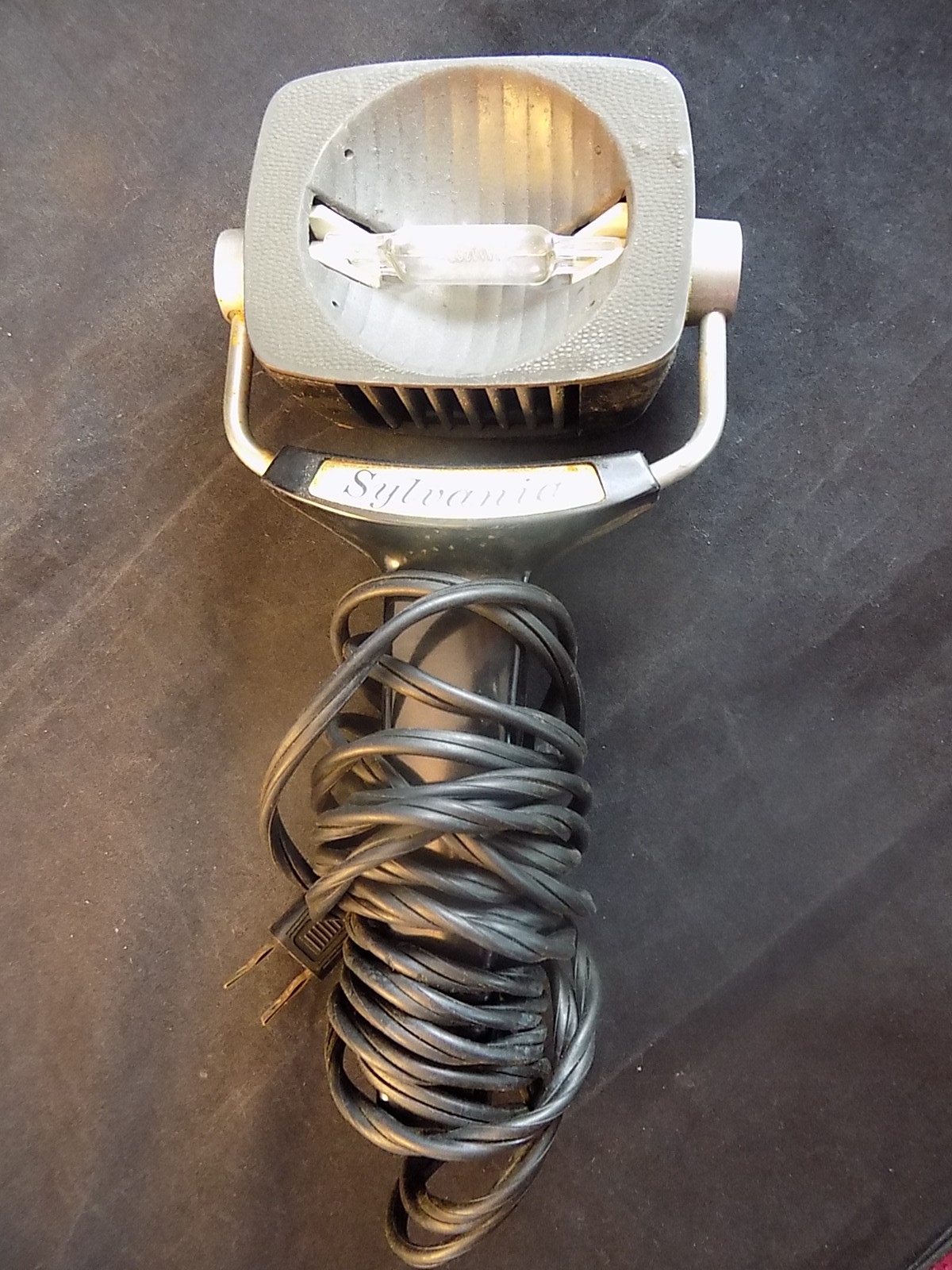 Vintage Working SYLVANIA SUN GUN Handheld BLACK MOVIE LIGHT SUPER BRIGHT