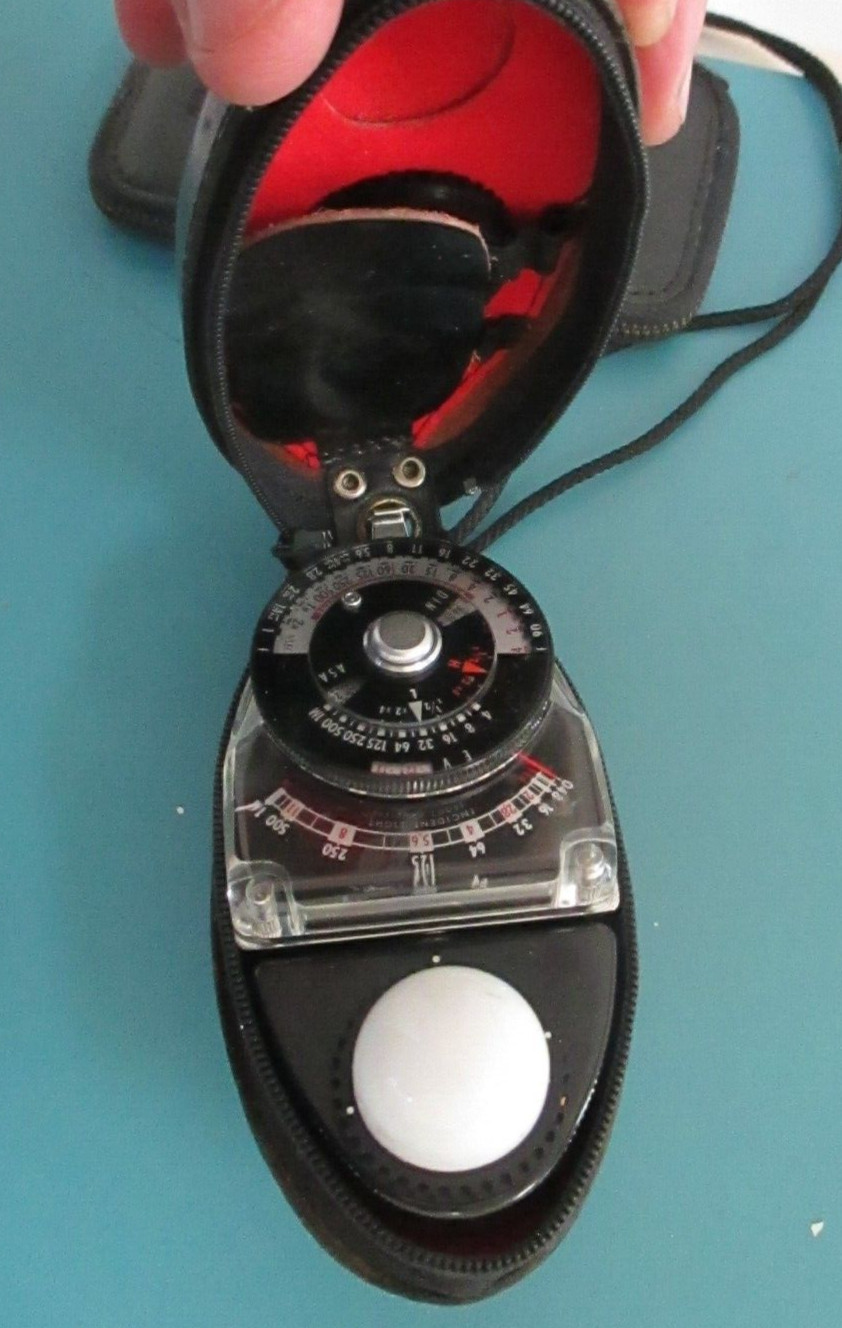 SEKONIC 1970’s Studio Deluxe L-28 C2 Light Exposure Meter + Slides + Case 213093