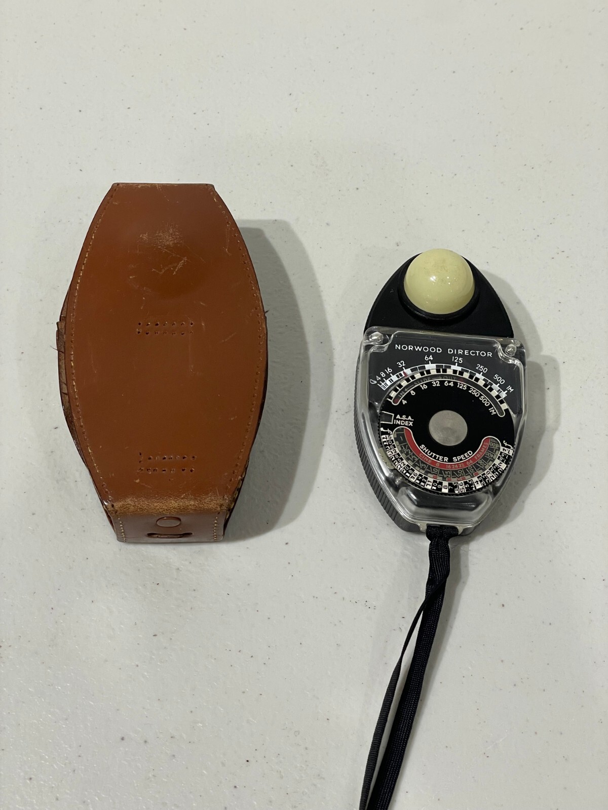 Norwood Director Exposure Meter Model B with Leather Case (X24)