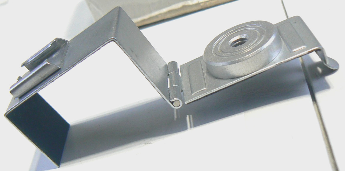 Accessory Tripod & Flash Clamp P Adapter for Minolta-16 Camera -Made in Japan