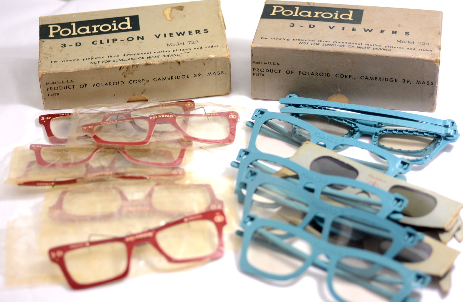 VINTAGE POLAROID 3-D VIEWERS 2 BOXES MODEL 723 AND 729