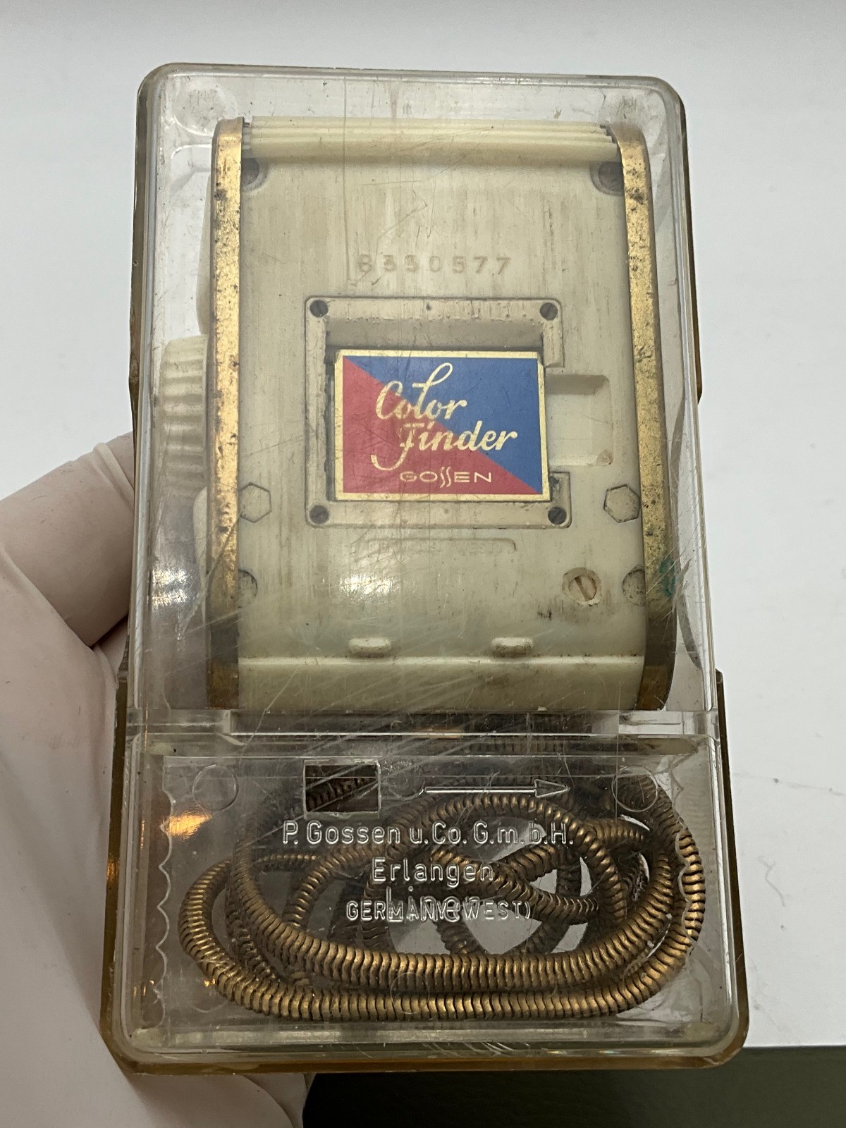 Gossen Sixtomat selenium light meter with Color Finder & chain – with Gossen box