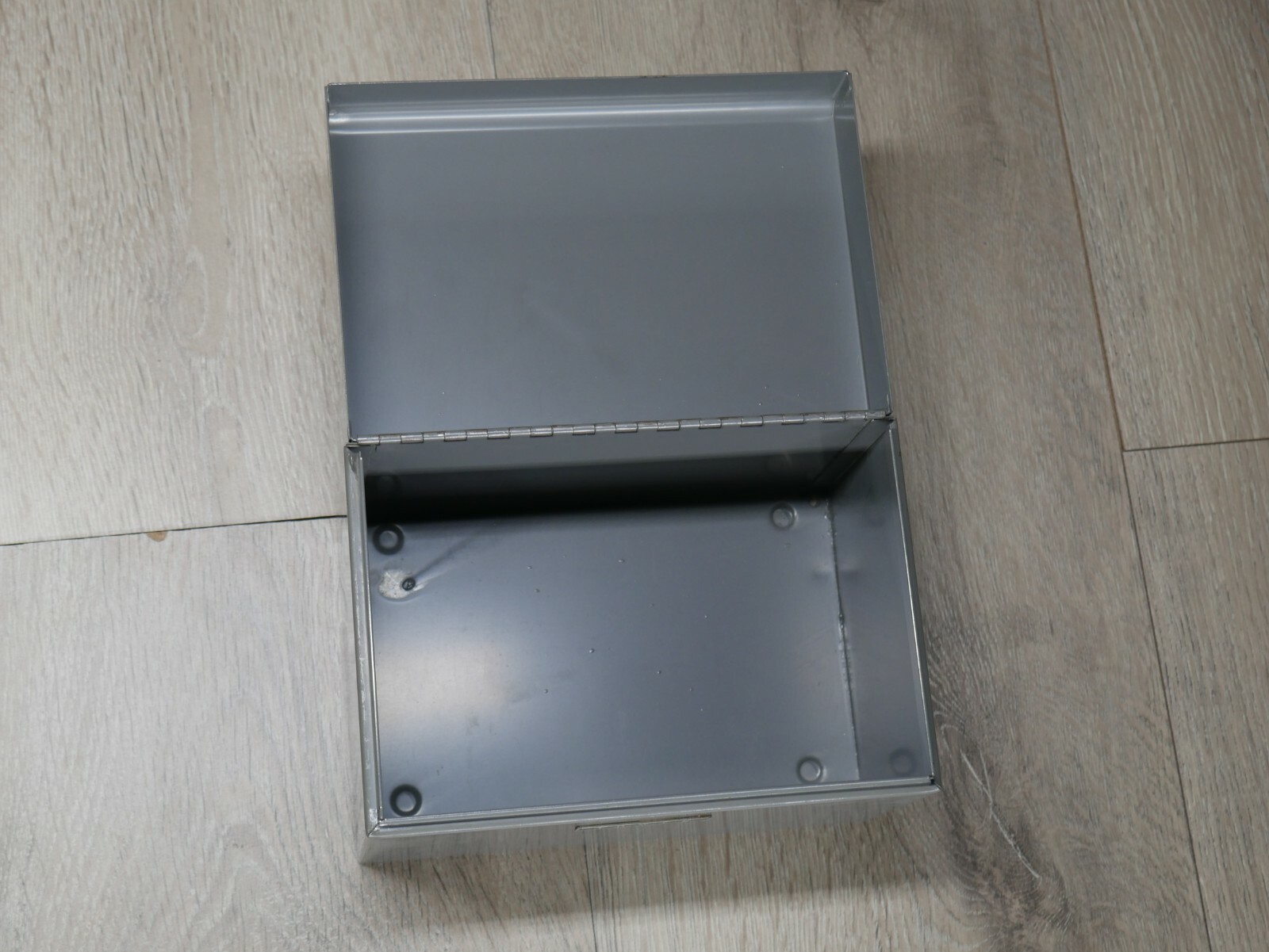 Tower Sears, Roebuck & Co. 6.5″ x 4.5″ x 4.5″ Vintage Hinged Lid Metal Photo Box