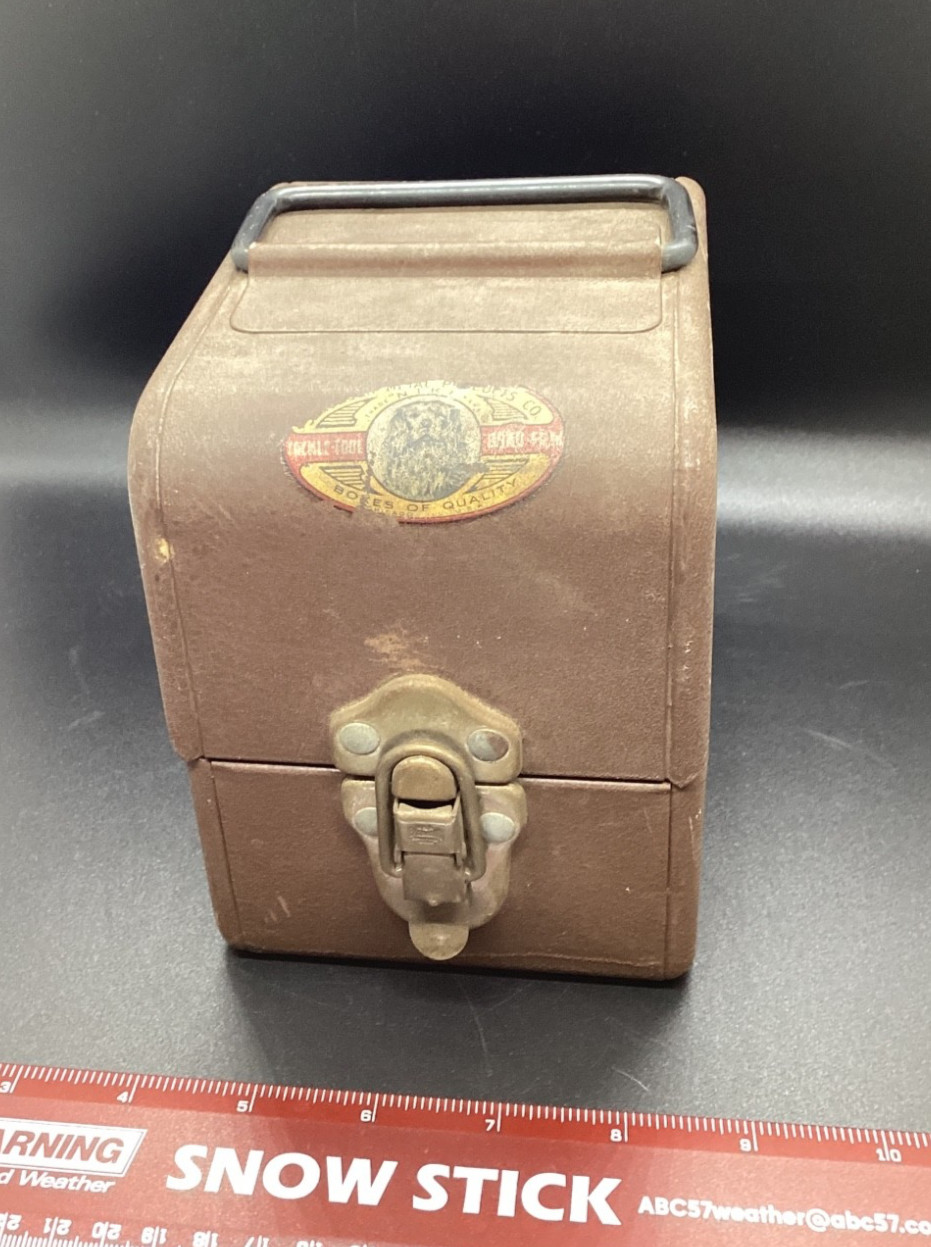Vtg Simonson Metal Products Co. 8mm Film Reel Metal Storage Box 5.5″x4.25″x5.75″