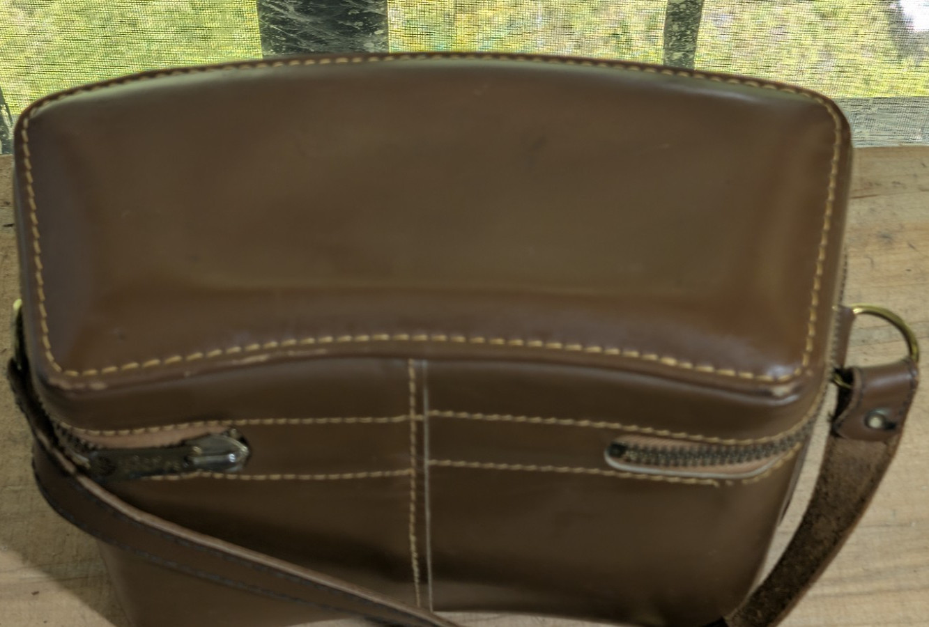 Vintage Coast Brown Leather Camera Bag Dual Buckle Closure Shoulder Strap Case
