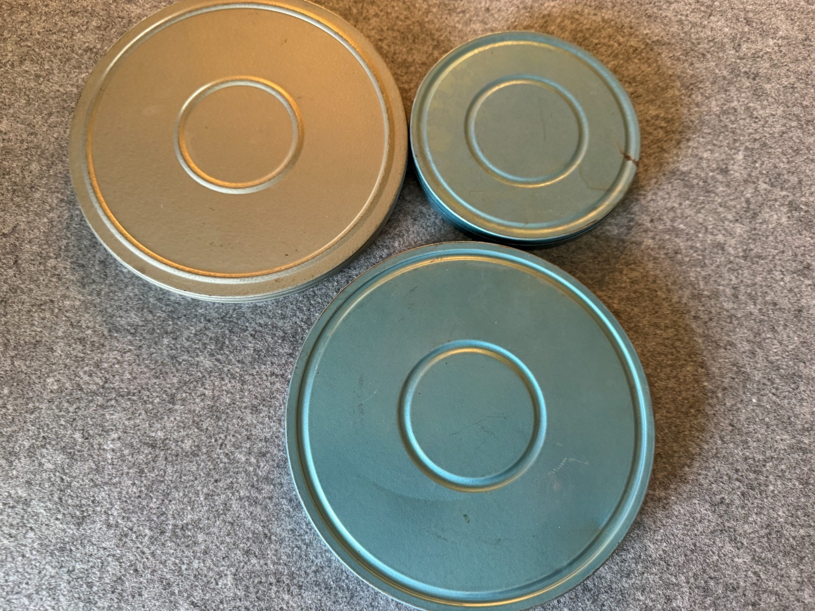 Vintage 3- Compco 7″ /5″ Metal Canisters -Kenco Take Up Film Reels 8mm