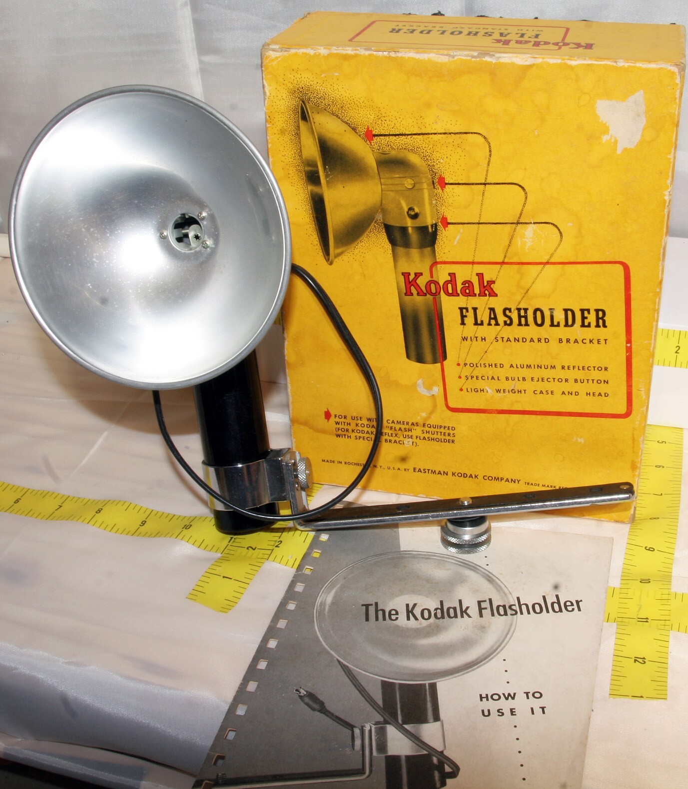 Kodak Flasholder With Standard Bracket In Original Box & Instructions Untested