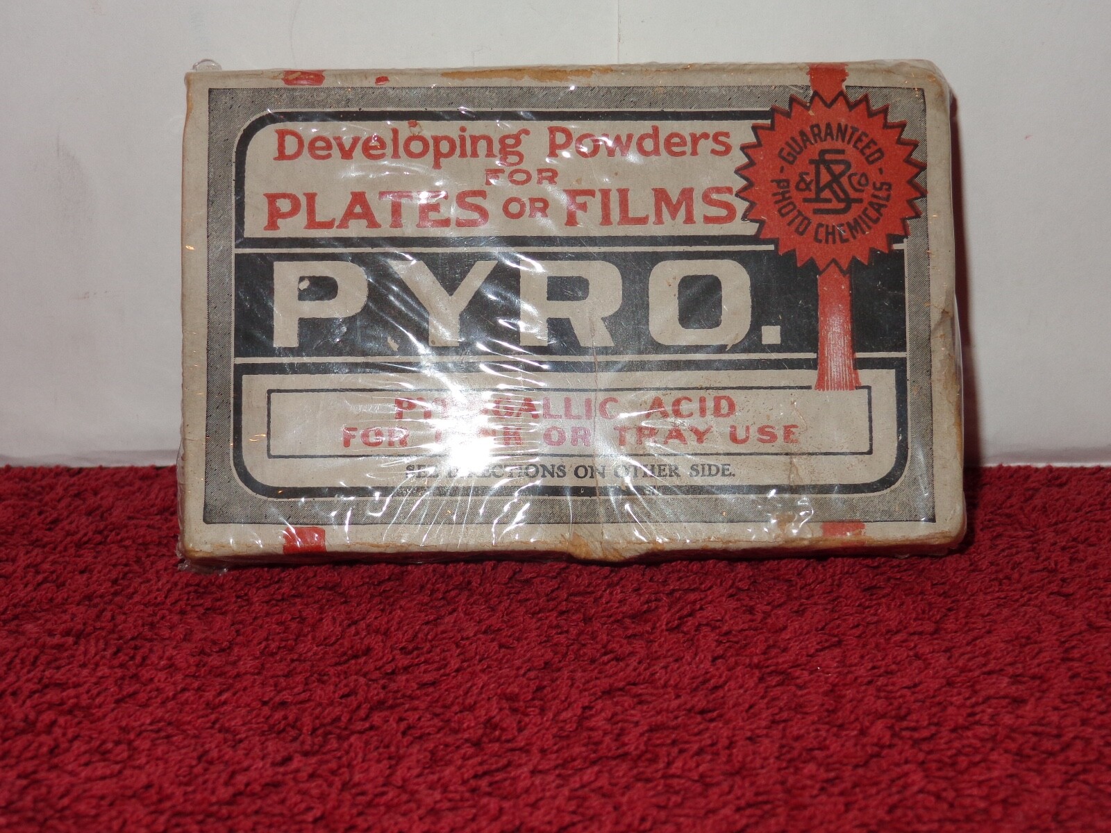 ANTIQUE 1910 PYRO NOS FILM DEVELOPING POWDER FOR A CAMERA! SEALED 115 YRS OLD B5