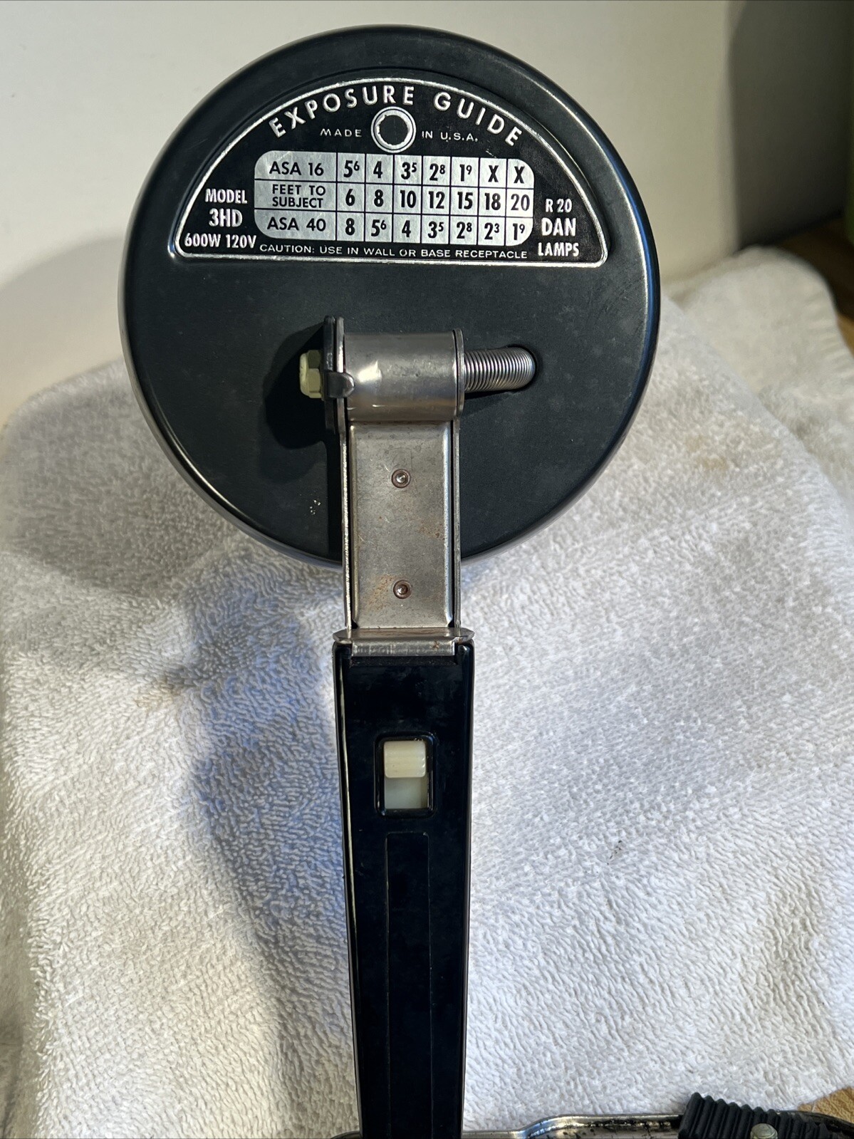 Vintage Handy Dandy Acne-Lite Mov-E-Lite Comes With 2 Bulbs. Works
