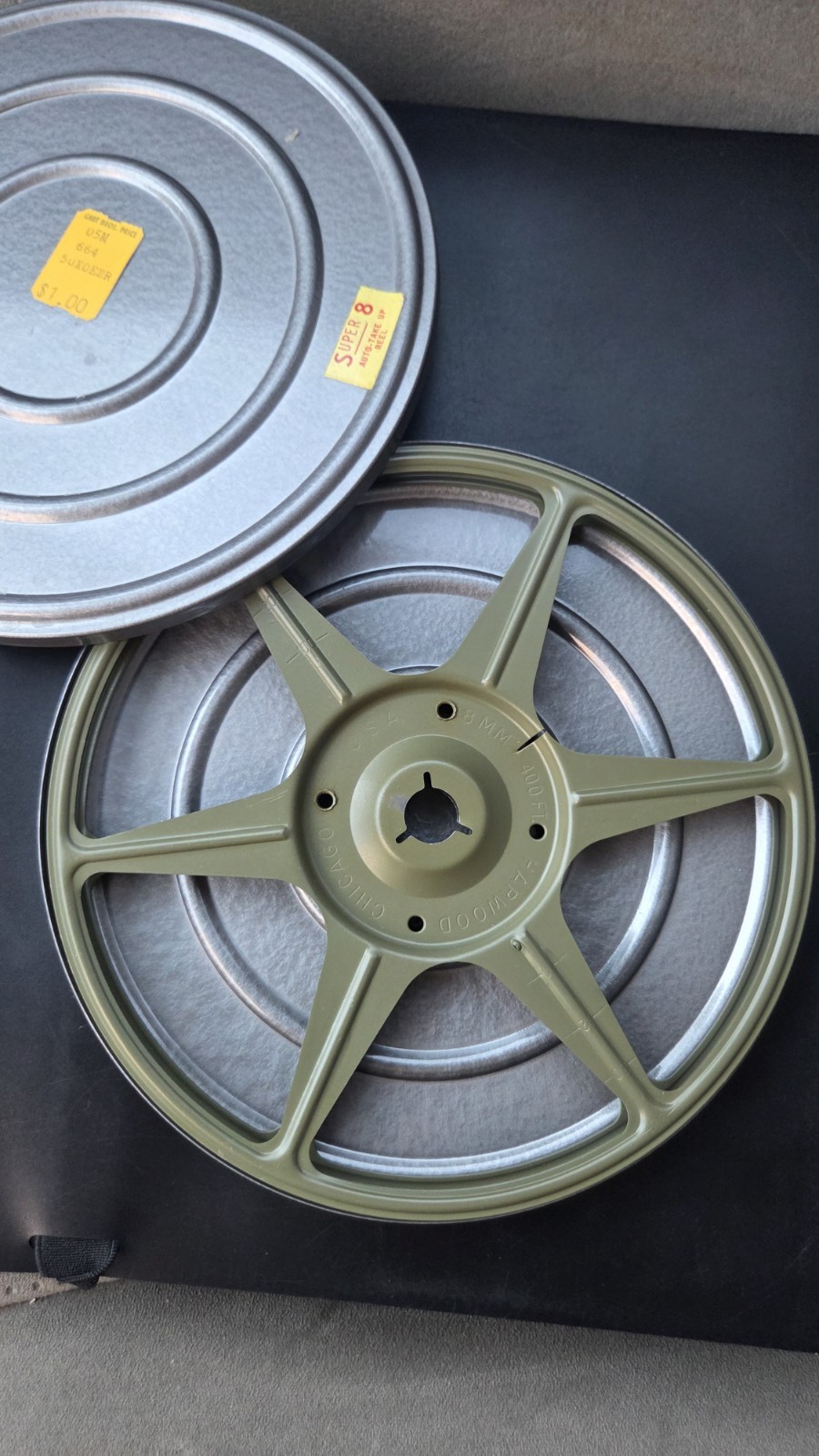 Harwood Chicago Auto-Take-Up Film Reel with Can, 7-Inch / 400 ft. Vintage
