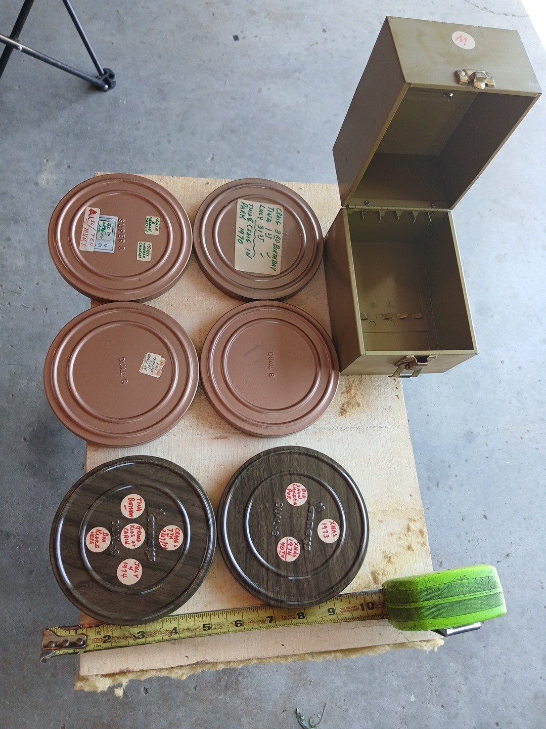 LOT OF 6 Super8 8MM HOME MOVIES 5″ CANISTERS ALL FULL With CARRYING CASE WOW!