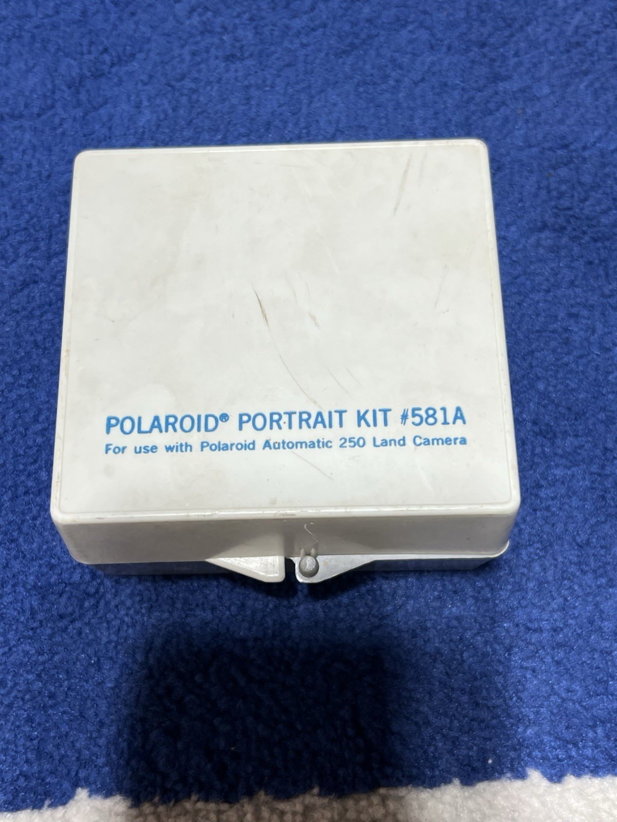 Polaroid 581A Portrait Kit for Polaroid Automatic 250 Land Camera