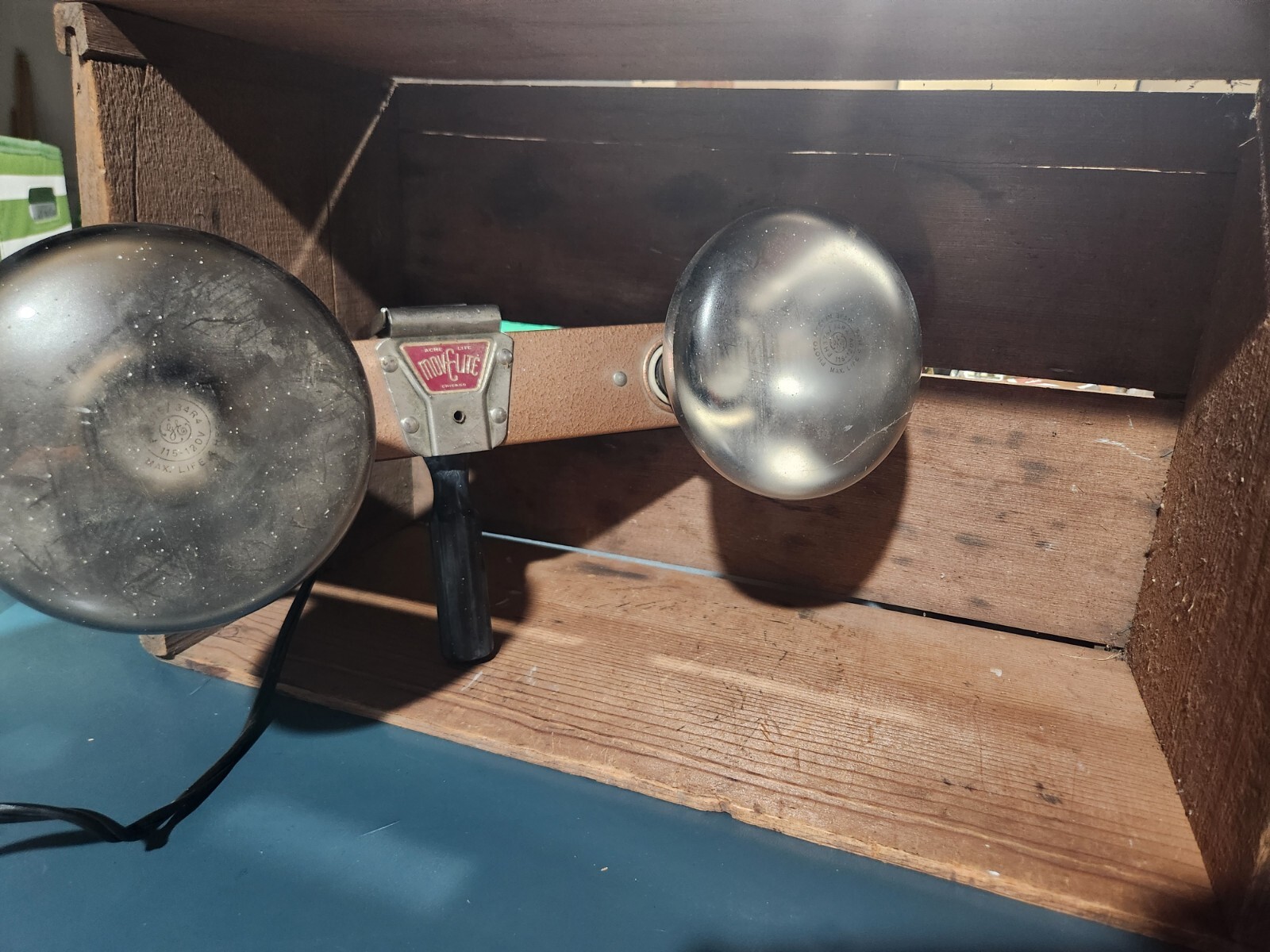 Vintage Camera Lighting Acme Lite Mov-E-Lite Model No. 2 Vi 375 Watts
