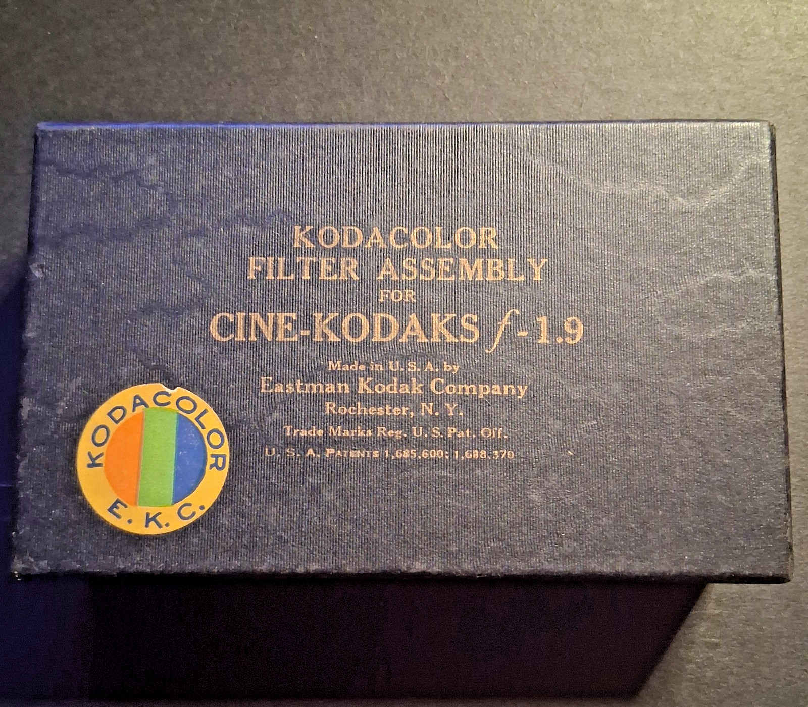 VINTAGE KODAK KODACOLOR MODEL B & BB MOVIE CAMERA FILTER SET WITH MANUAL EX