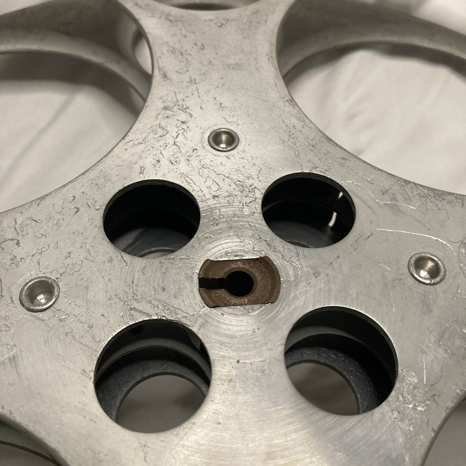 35MM Aluminum Goldberg Brothers Bros Film Reel 17″ Fixed HUB 3000′ Foot Feet FT