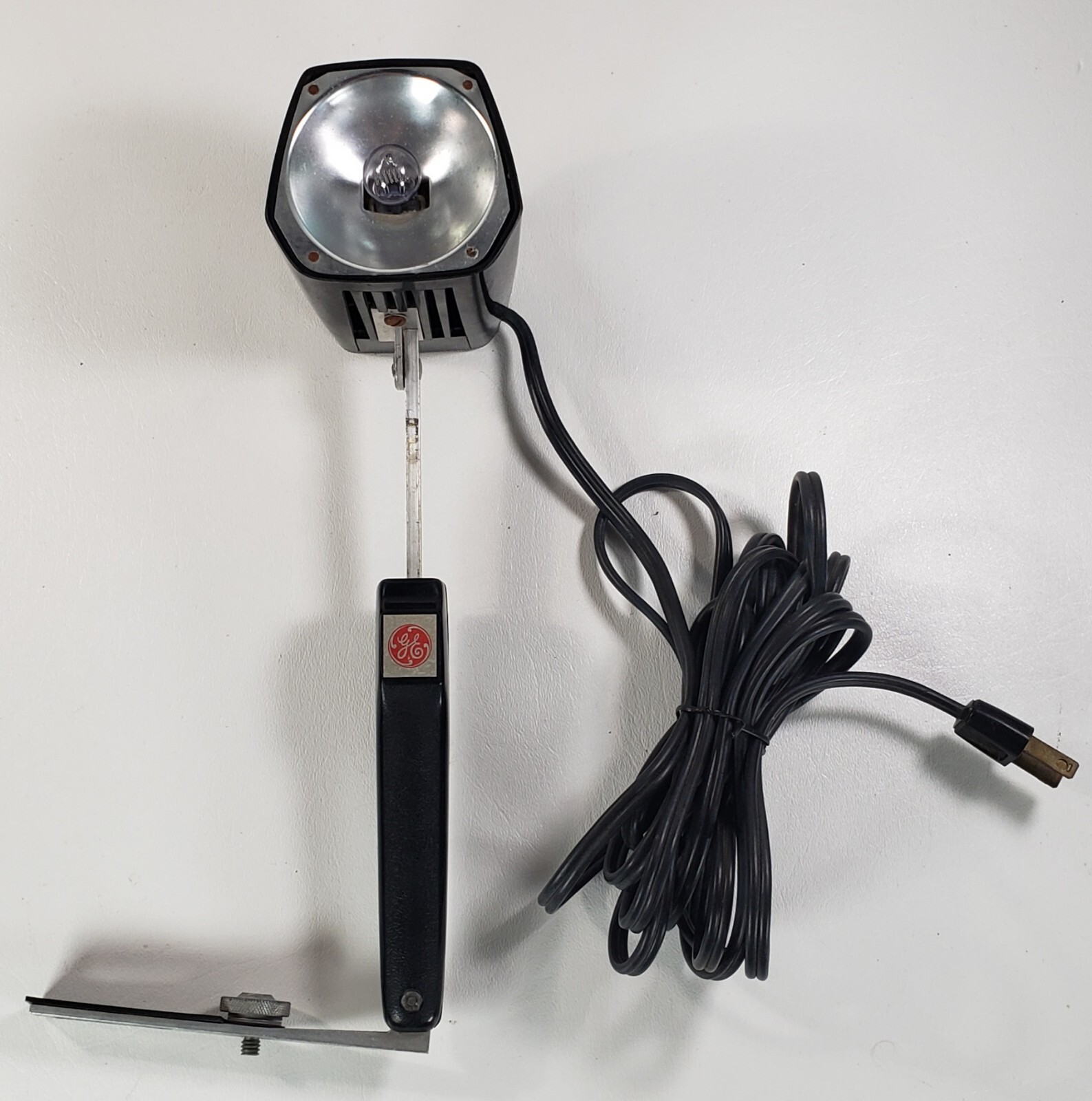 Vintage GE Mardi Gras Movie Light Universal Model MG Tested Bright