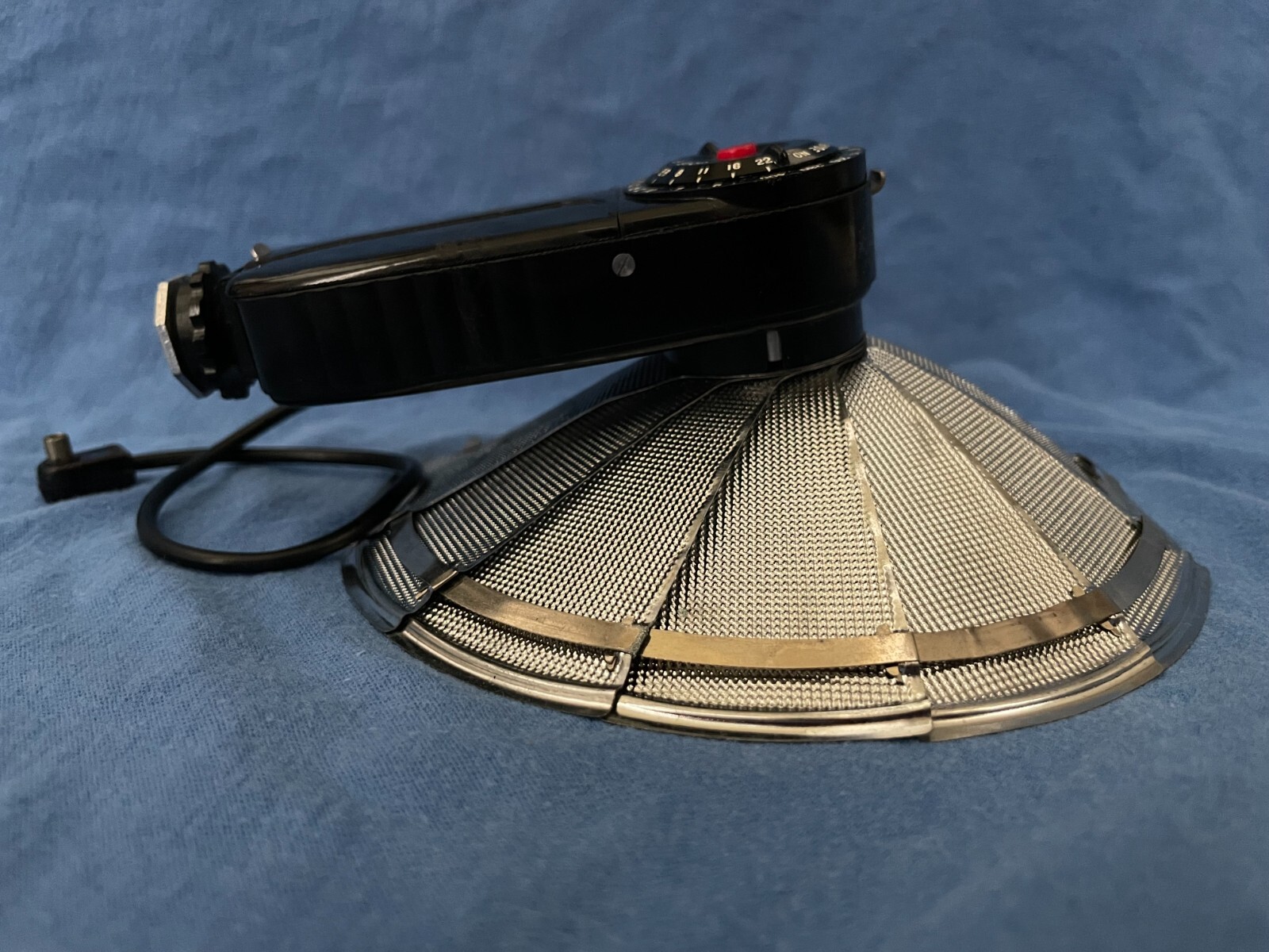 Vintage GALAXY Pocket Flashgun 35MM Film Camera Attachment Folding Dish Japan