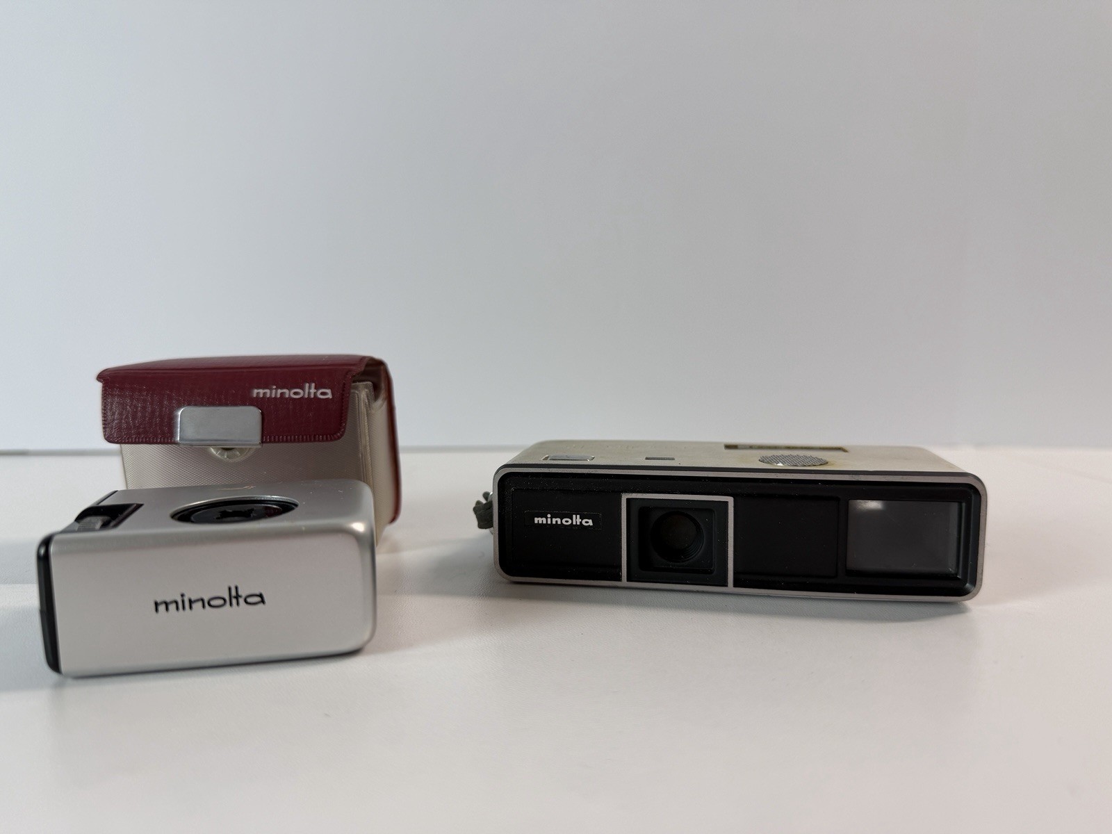 Vintage Minolta – 16 Model-P Camera & MG-S Cube Gun