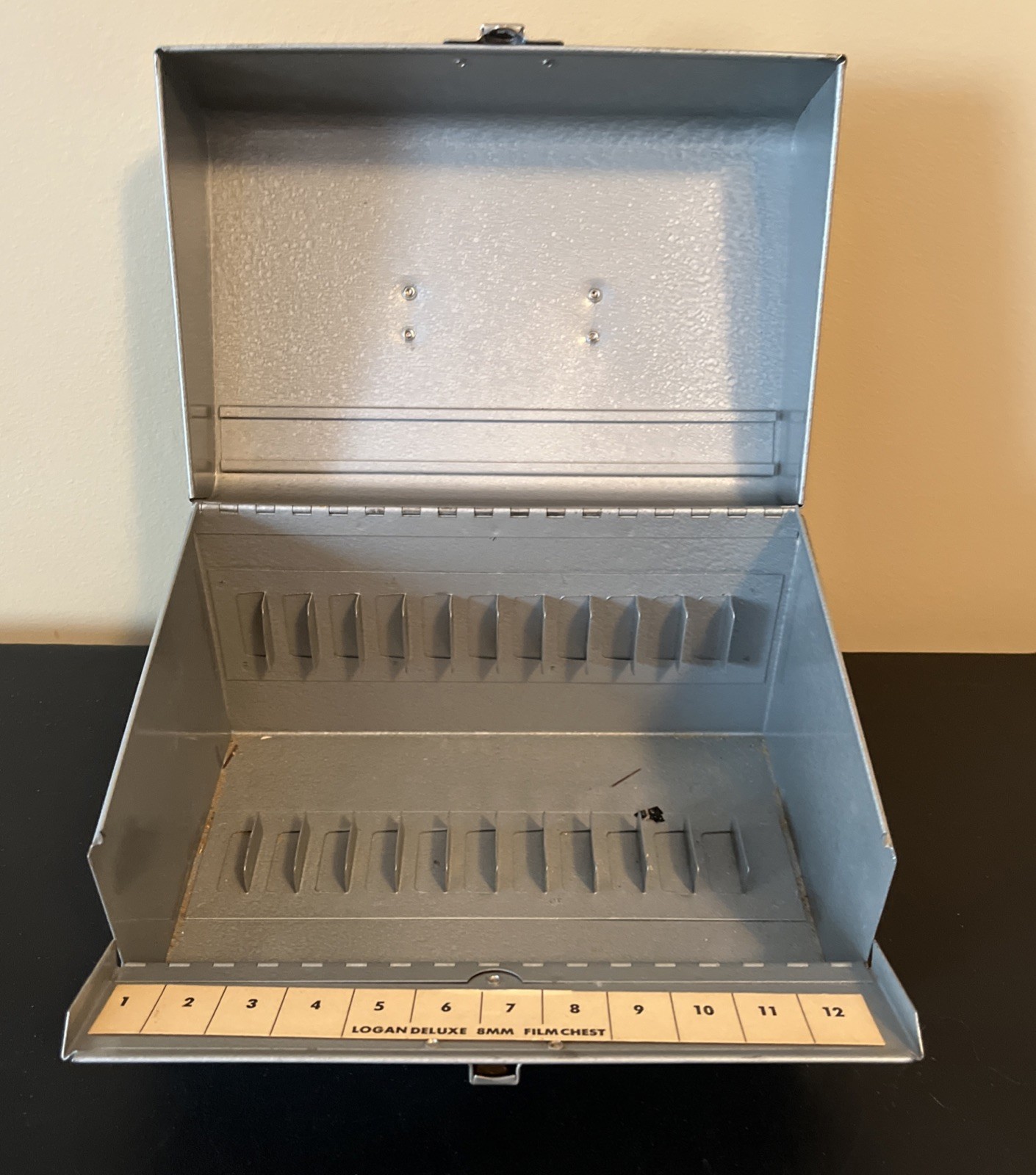 Logan Deluxe 8mm film carrying case for (12) 5” reels, 2 canisters incl