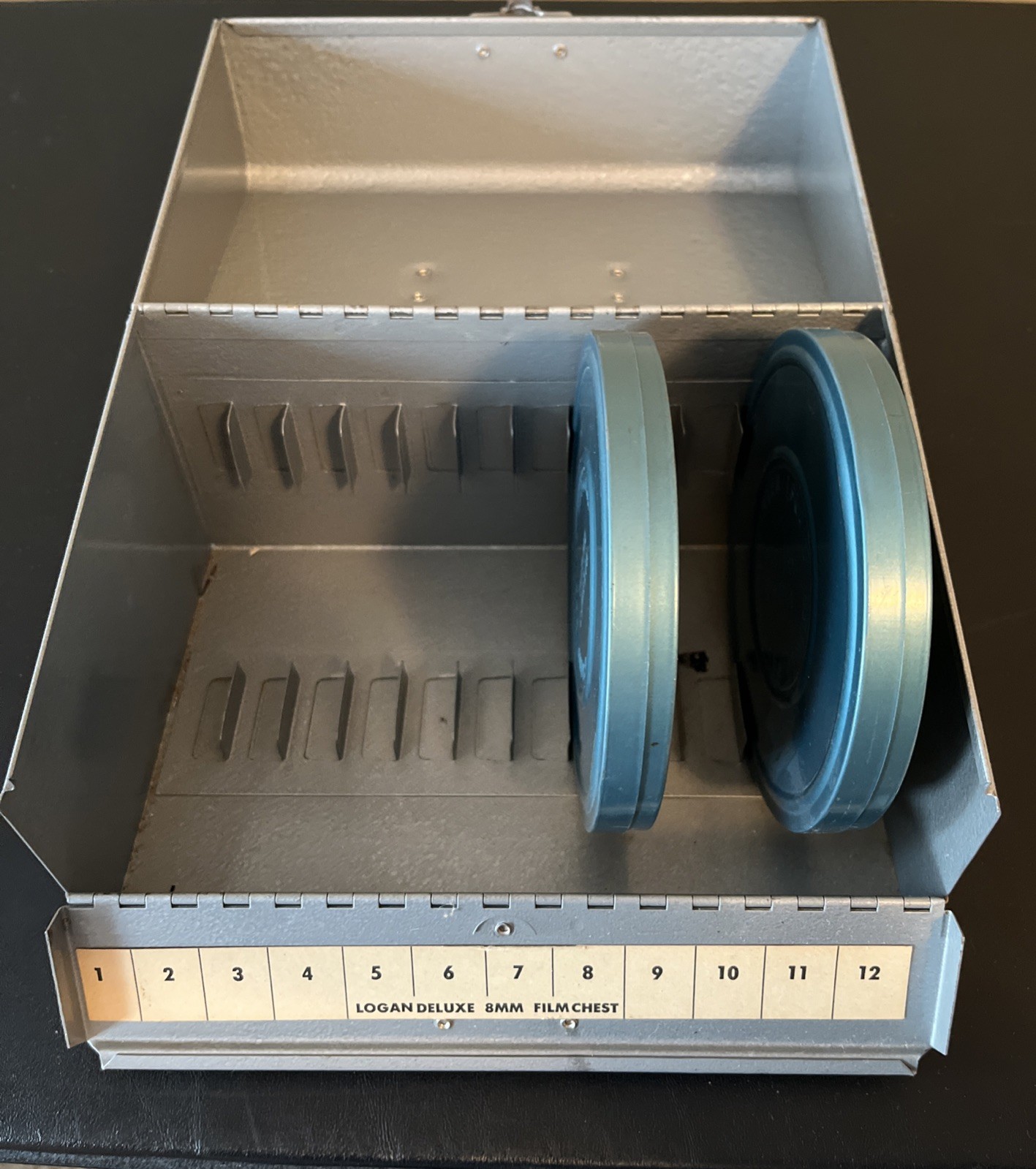 Logan Deluxe 8mm film carrying case for (12) 5” reels, 2 canisters incl