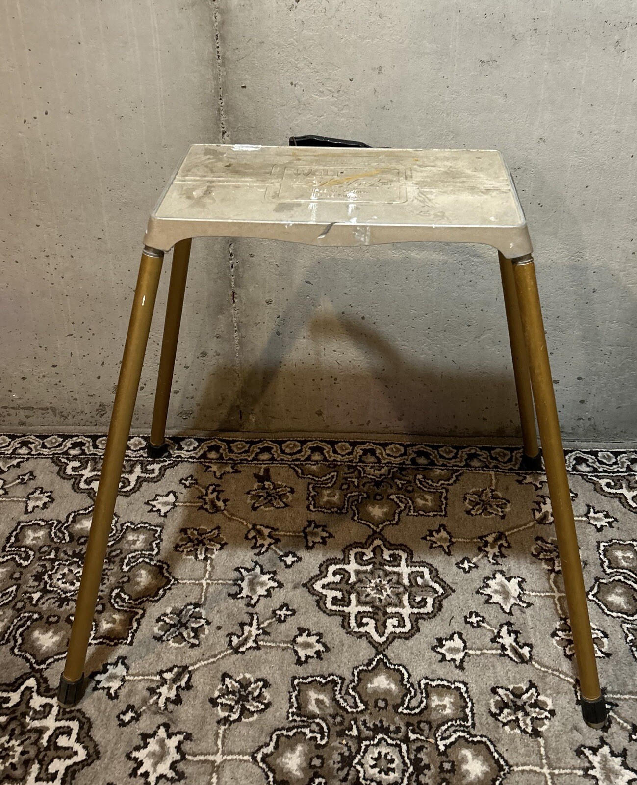 Vtg Welt Safe-Lock Aluminum Professional Project-O-Stand Projector Table USA