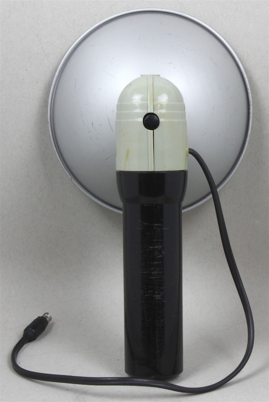 KODAK FLASHOLDER w/REFLECTOR & Flash Bulb Bakelite Handle/Battery Case
