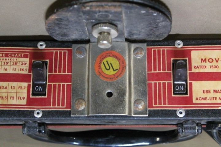 Vintage Acme Lite Mov-E-Lite Model 4 Movie Light 4 Bulb Lighting Bar 26″