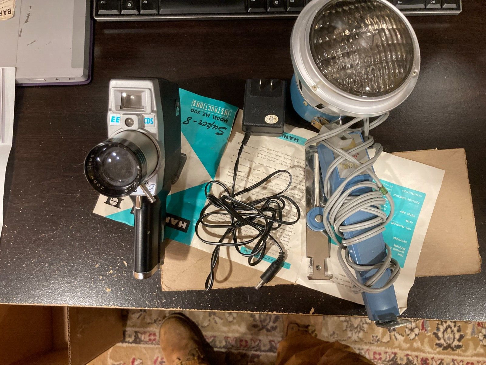 Hanimex Super 8 MZ-200 with Mobilite Twin Beam Spot Flood Light