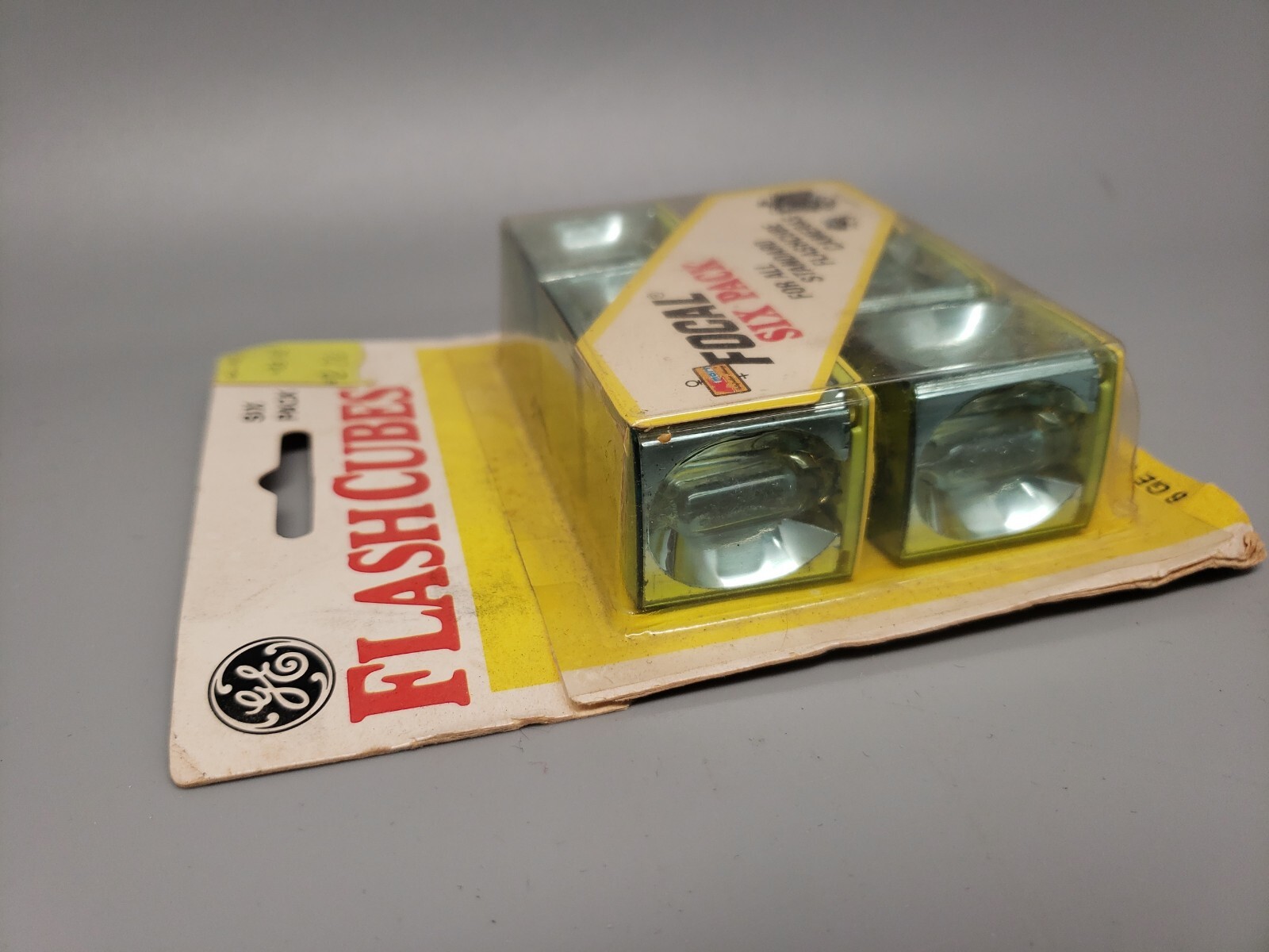 Vintage GE Flash Cubes New Open Box of 3