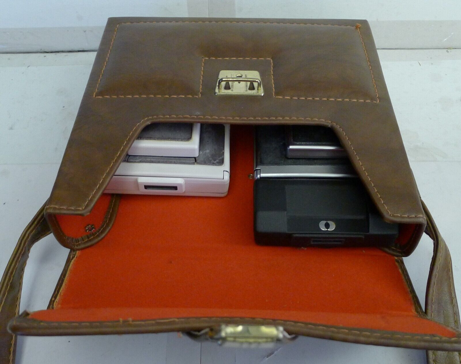 Camera Compartment Tan Case for Polaroid Folding SX-70 Camera & Accessories P76