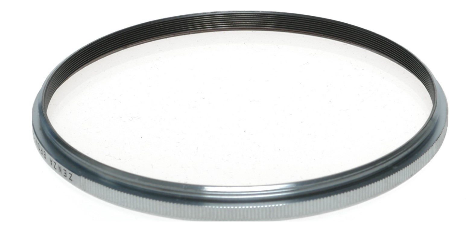 Zenza Bronica 82mm L-1A camera lens filter in pouch
