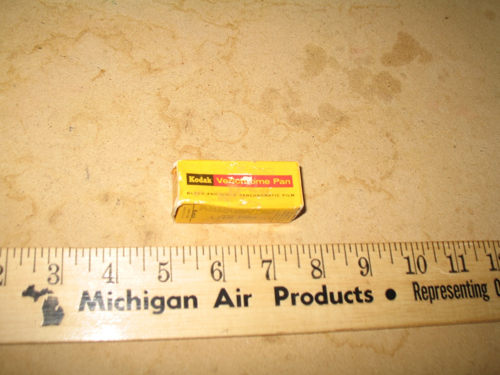 VTG CAMERA KODAK NOS SEALED FILM VERICHROME PAN BLACK WHITE VP 127 EXP FEB 1964