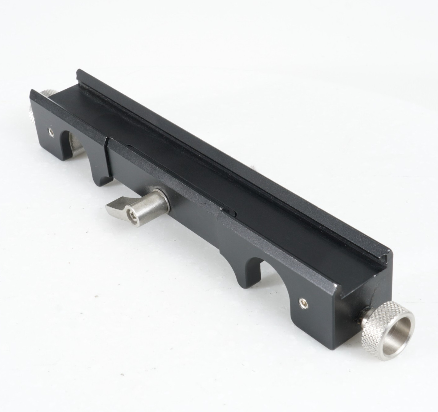 – MOVCAM 15MM LWS SUPPORT ROD BRIDGE FOR MCF-1 FOLLOW FOCUS SYSTEM-USED