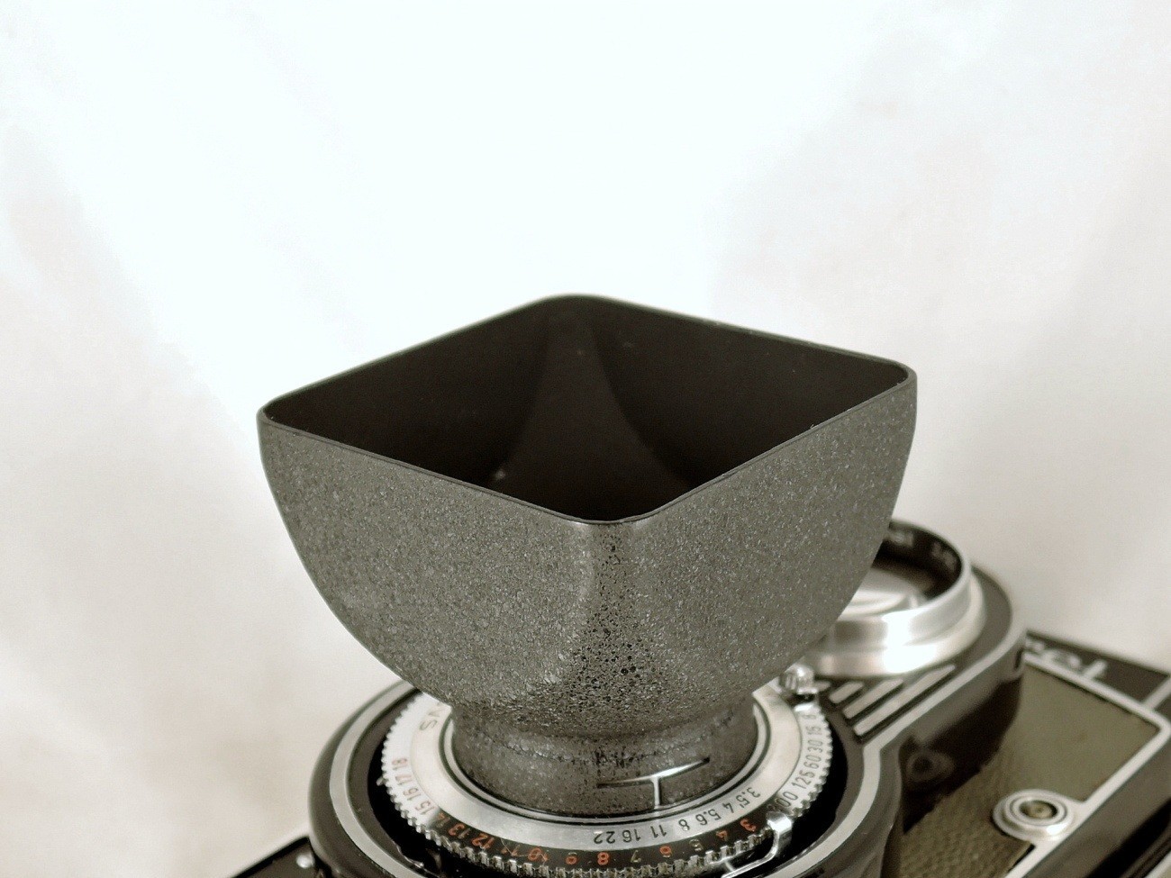 Flexaret Meopta Shade Hood Ø 30 Lens Hood for Flexaret II – V MINT