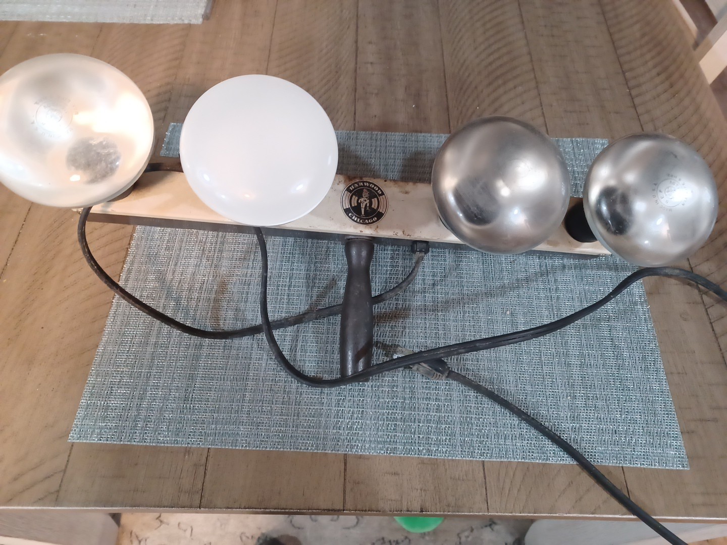 Vintage 17″light Bar For Home Studio( No Case) Harwood Chicago Works Fine