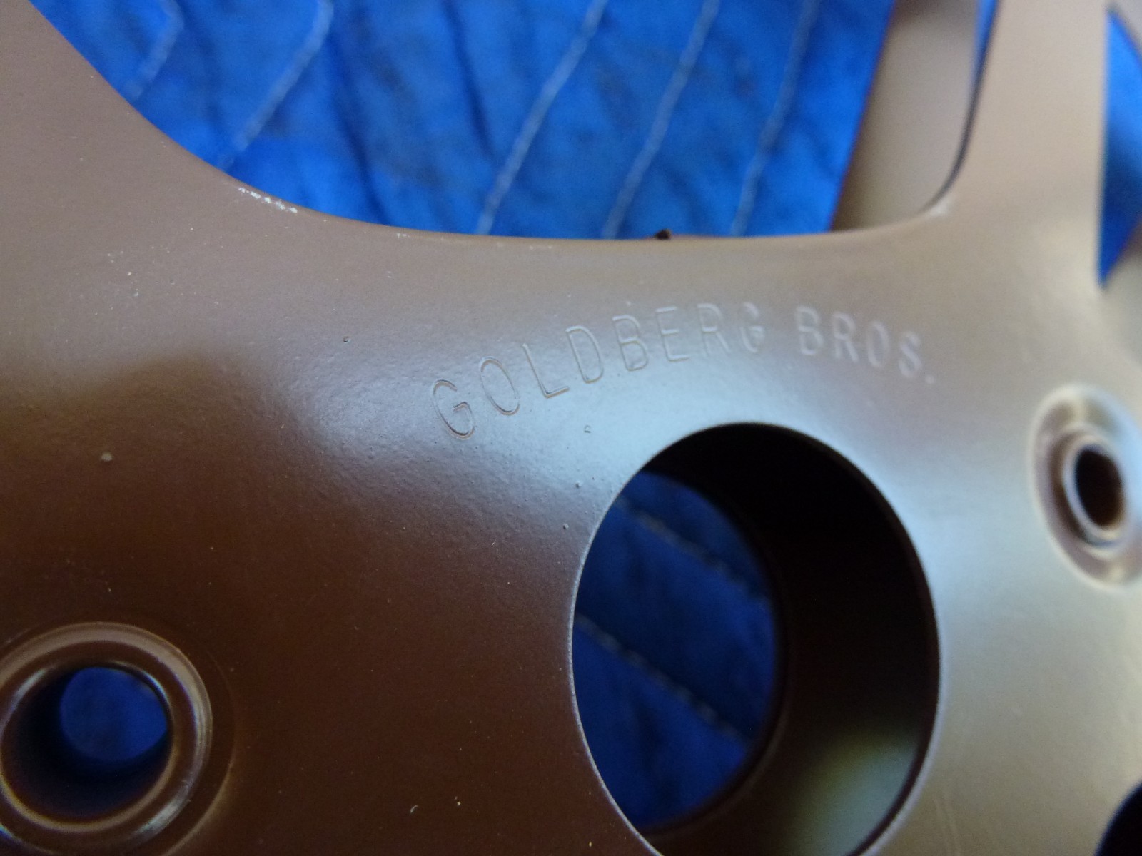 Vintage Goldberg Bros. 16mm 1600’ Metal Take Up Reel 13.75” Diam. W/ Case