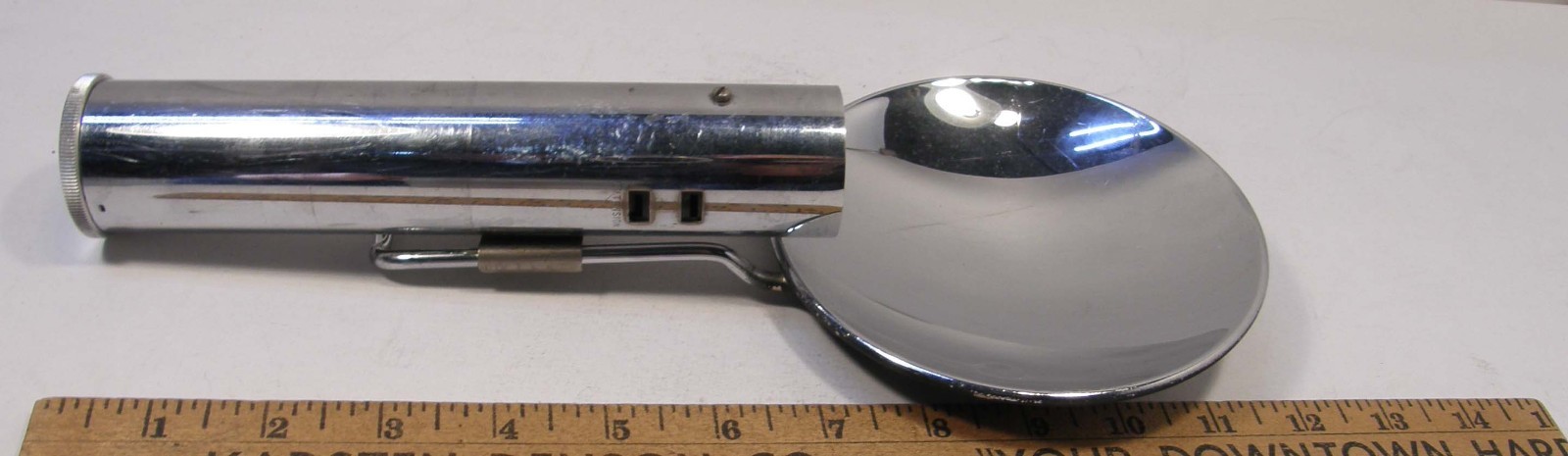 VINTAGE LIFE BRAND BATTERY OPERATED CAMERA FLASH & REFLECTOR LIGHTSABER