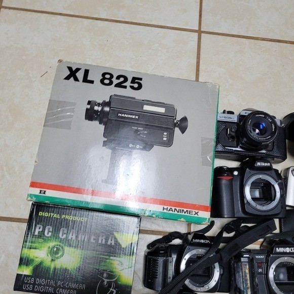 Vintage 35mm Film Camera Bundle For Parts Minolta Canon Nikon Fujica Hanimex