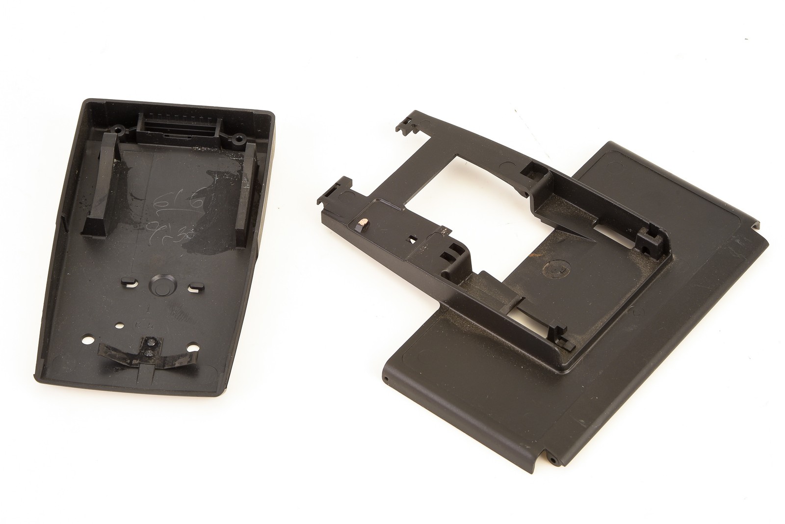 Polaroid SX-70 Camera Replacement Part – Black – Viewfinder Cover V22
