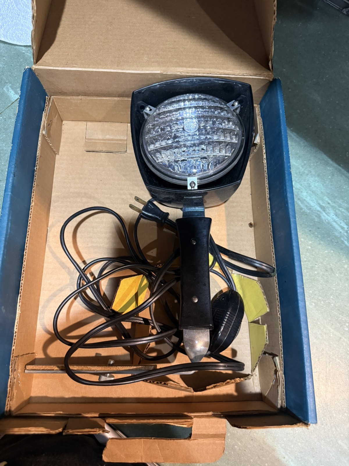 Vintage Super 88 650 Watt Sealed Beam Movie Light w/Original Box by Westinghouse