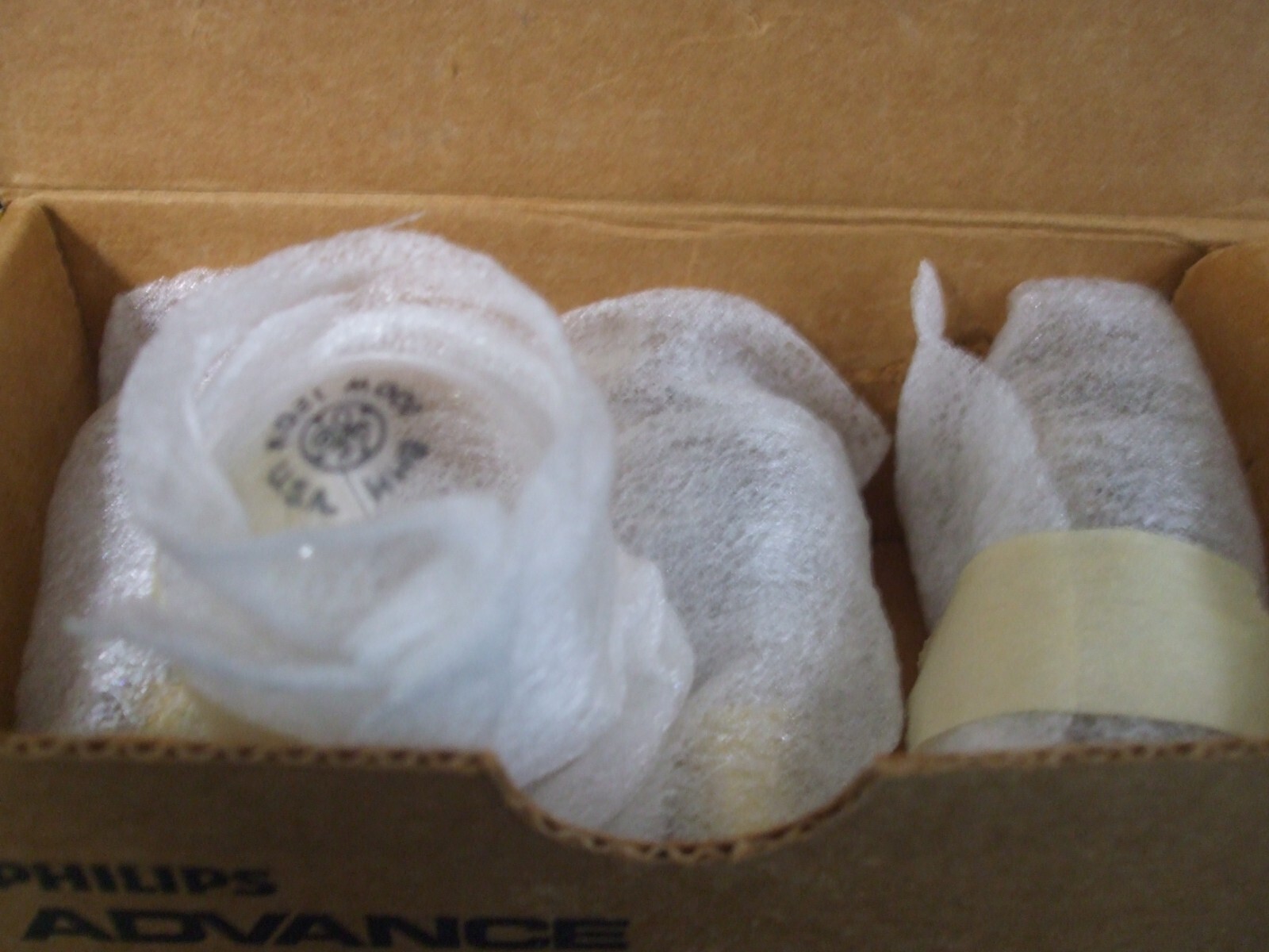 Lot of 4 GE BHH Projector Bulbs – Brand New!!!