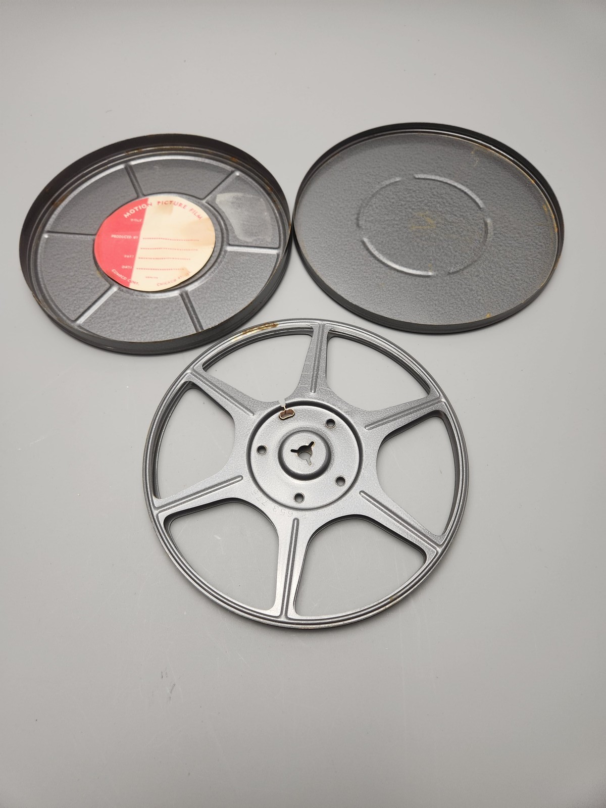 Vintage Compco Corp 7″ 8mm 16mm Metal Film Reel & Storage Can USA Motion Picture