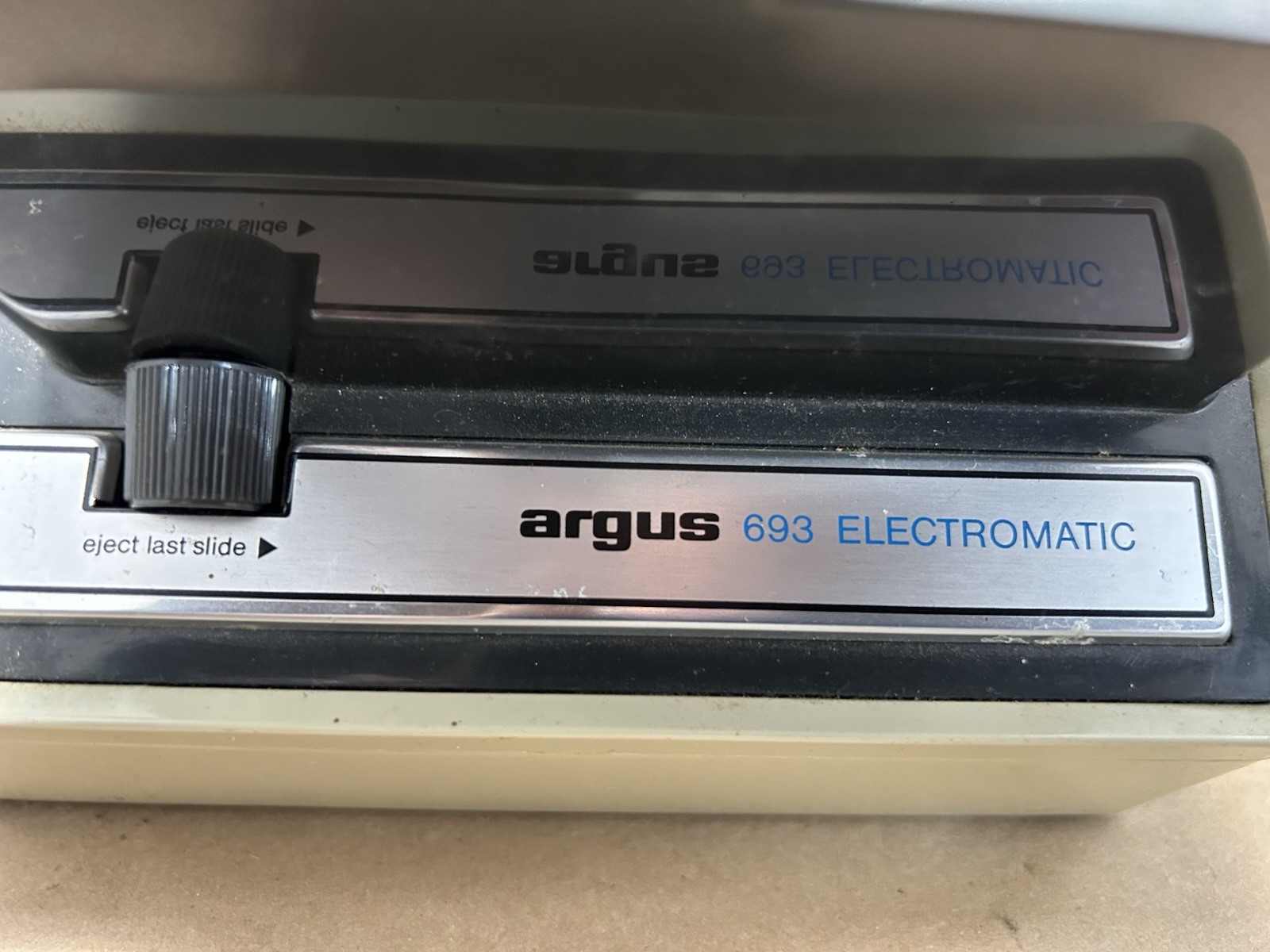 VINTAGE ARGUS 693 ELECTROMATIC SLIDE SORTER VIEWER