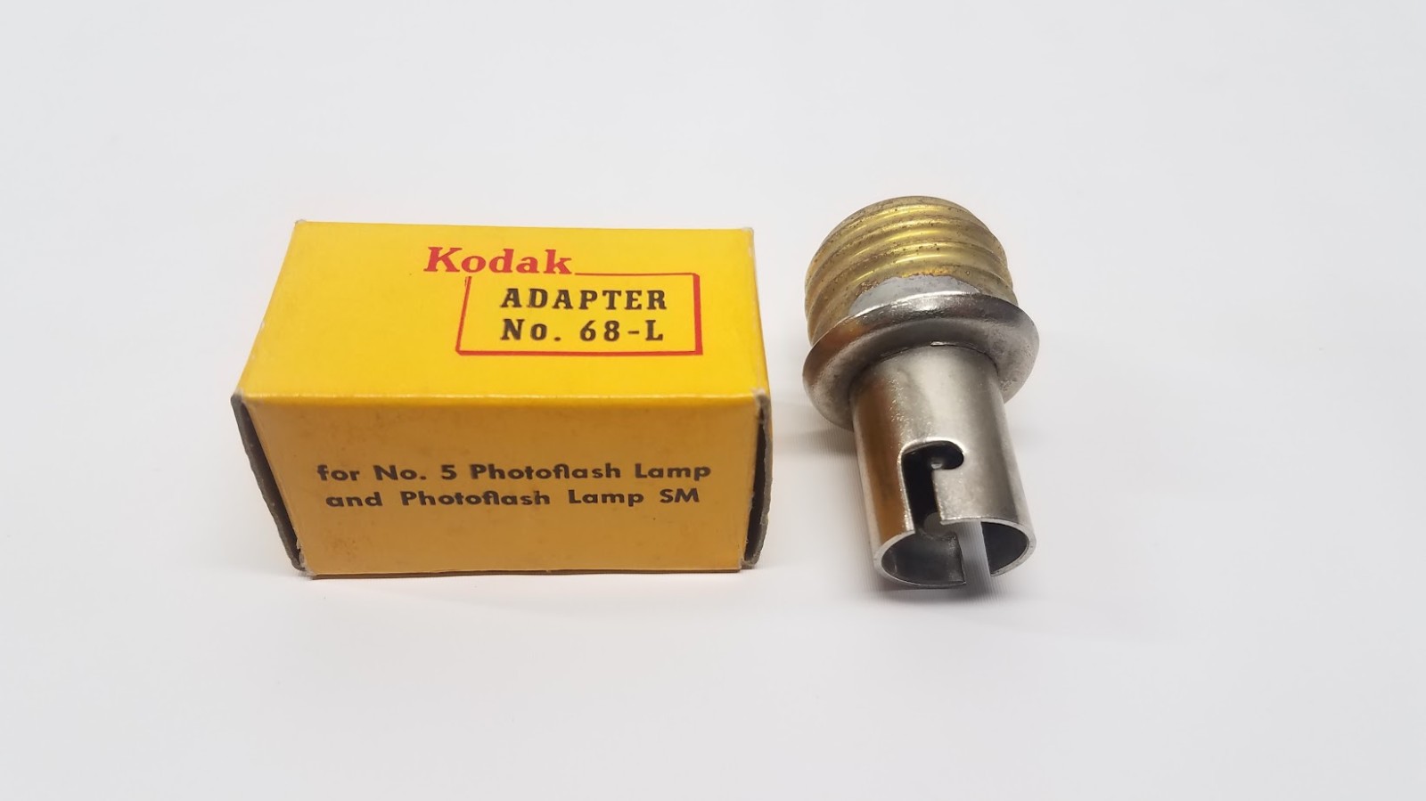 Kodak Adapter 68-L for No. 5 Photo Flash Lamp w/ Original Box